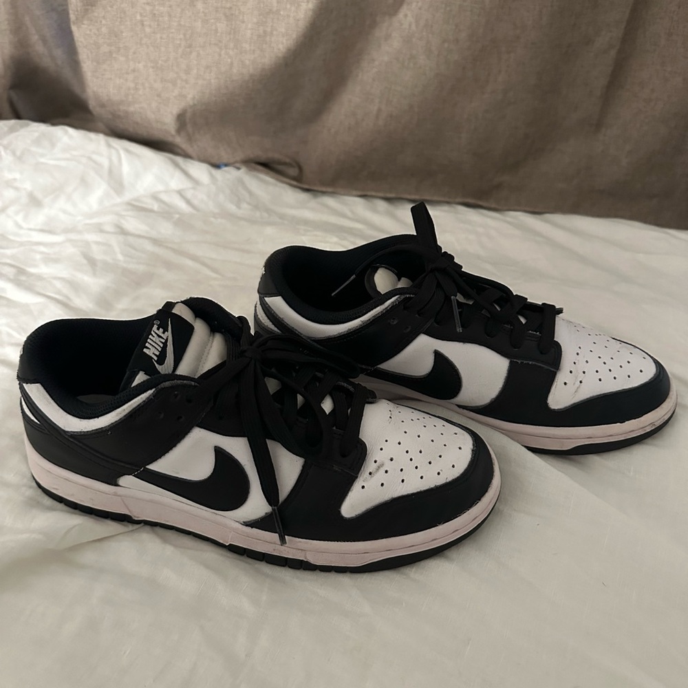 Nike Panda Dunks